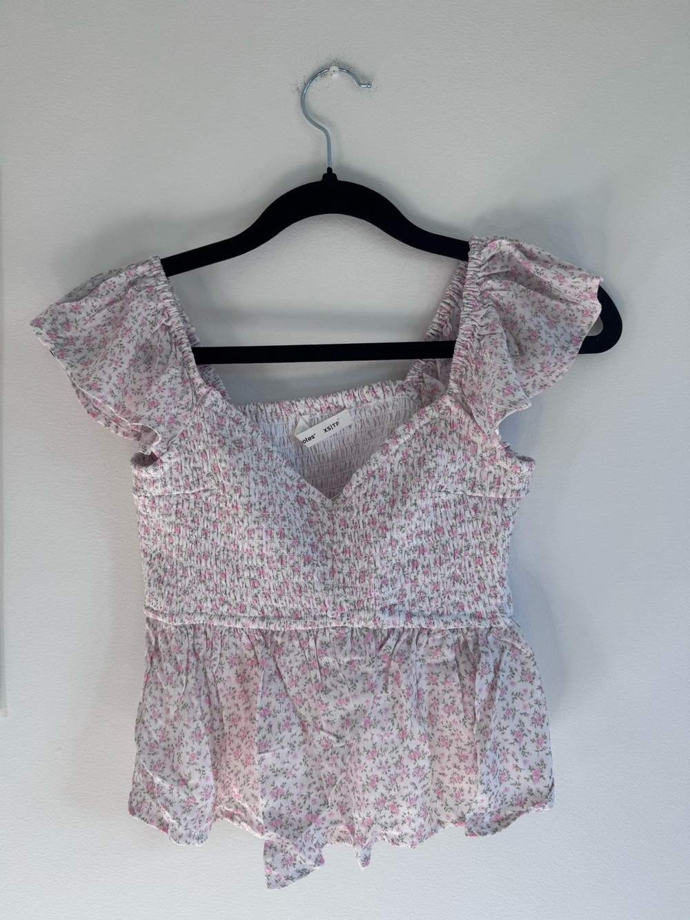 NWT | Smocked Floral Flutter Sleeve Top - Pink